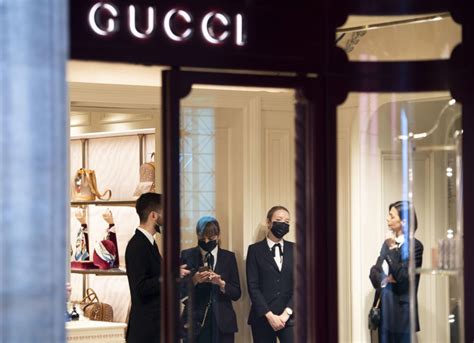 gucci apprenticeships.